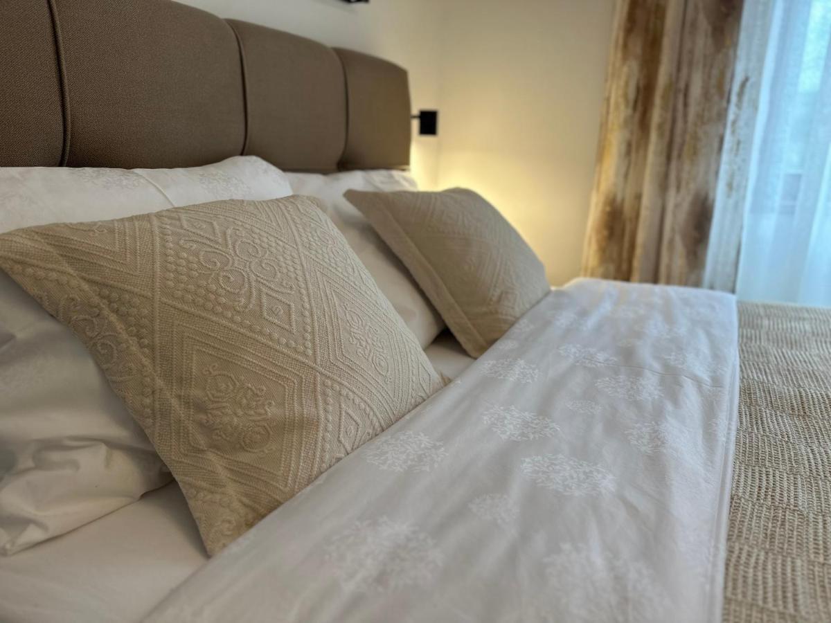 אוגולין Luxury City Rooms מראה חיצוני תמונה