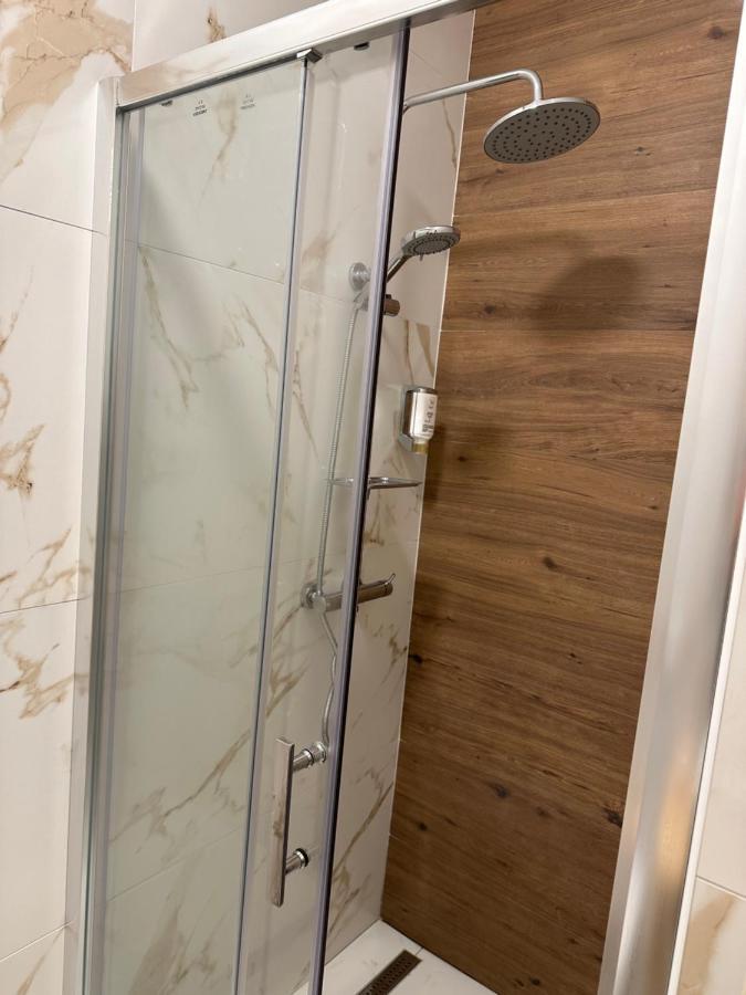 אוגולין Luxury City Rooms מראה חיצוני תמונה